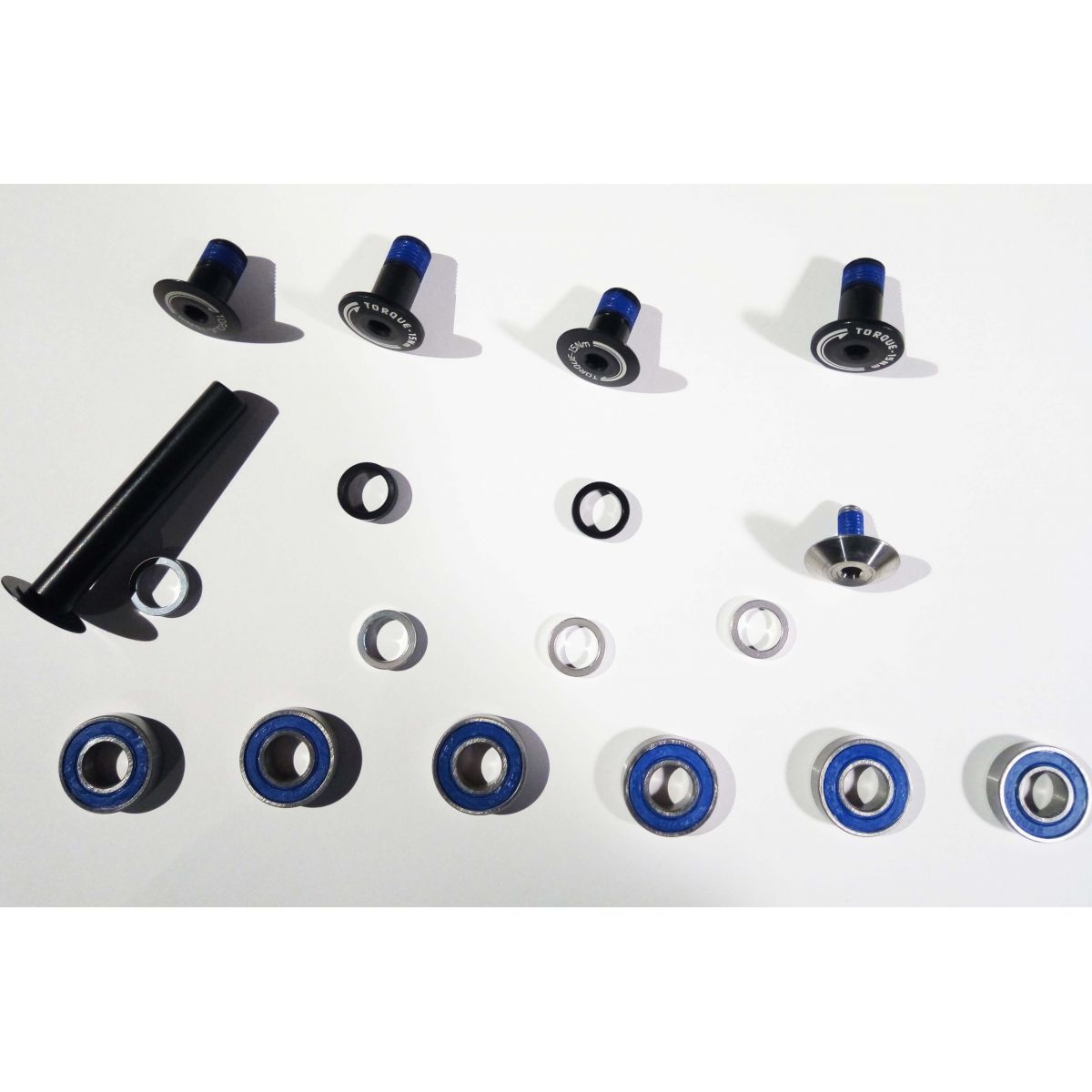 Kit tornillos y rodamientos amortiguador Giant Reign 1.5 2019