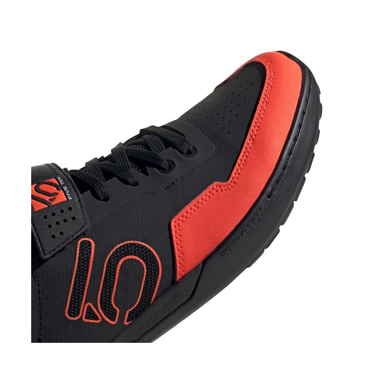 Zapatillas para bicicleta de Enduro Five Ten Kestrel en color rojo y negro