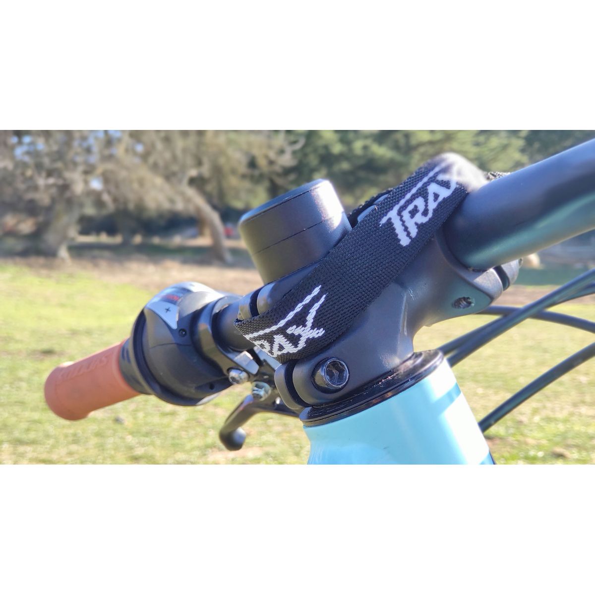 Remolcador de bicicletas Trax Flex para remolcar niños y adultos en bici