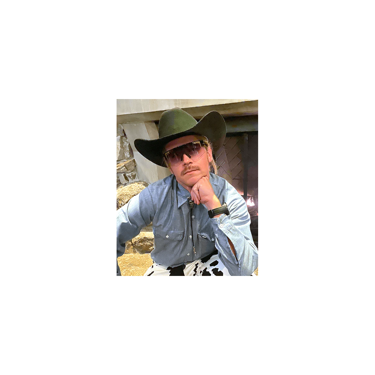 cowboy con Gafas de sol Pit Viper The Originals EXEC Fade color negro con cristal ahumado