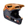 Casco Integral de enduro ligero con mentonera desmontable Leatt Enduro 4.0 V23 en color naranja y gris