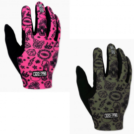 Guantes Muc-Off Mtb lightweight mesh en color verde y rosa punk con calavera y rayos.