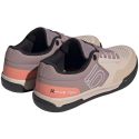 trasera de Zapatillas bicicleta mtb para mujer Five Ten Freerider Pro rosa para pedal de plataforma en color rosa | HQ3483