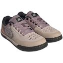 Zapatillas de bicicleta mtb para mujer Five Ten Freerider Pro Mujer rosa para pedal de plataforma en color rosa | HQ3483