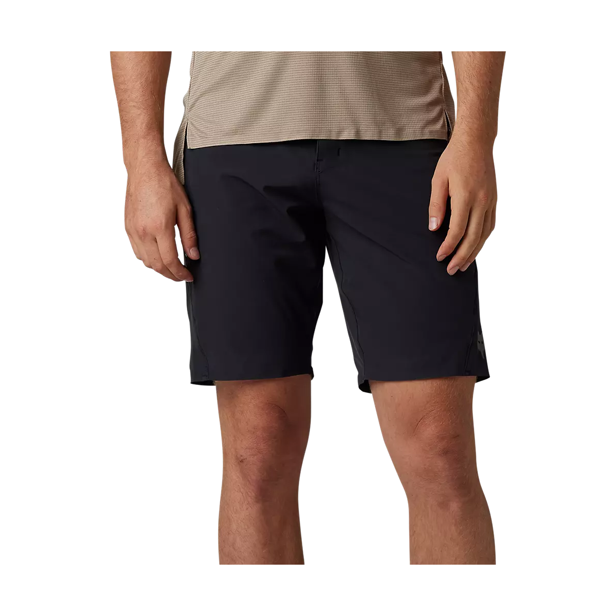 Pantalón corto Fox Flexair Ascent en color negro con badana extraible de tallaje estrecho 30652-001