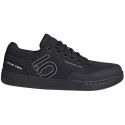lateral externo de las Zapatillas Five Ten Freerider Pro Canvas negras pedal de plataforma HQ2110 color negro