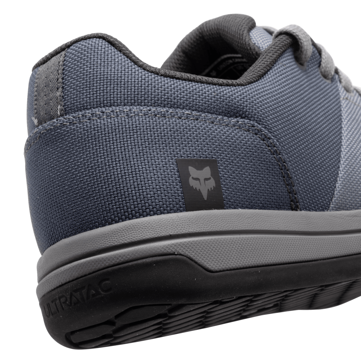 detalle del logo de las Zapatillas para pedal de plataforma de enduro FOX Canvas color gris 29860