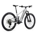 trasera de la Bicicleta eléctrica de mtb trail Giant Stance E+ 0 Pro 800Wh 2023