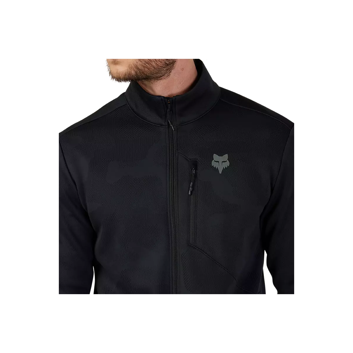 detalle logo Chaqueta Fox Ranger Mid-layer para bicicleta MTB o EBIKE para días de frío en color negro 31487-001