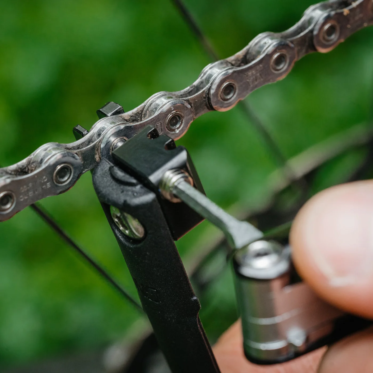 troncha cadenas del Multi herramientas escondido en el tubo de la dirección de bicicleta One Up EDC V2 Tool