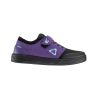 lateral de las Zapatillas pedal de plataforma Leatt 2.0 Flat Junior Velvet COLOR LILA con velcro