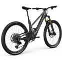 vista lateral Ebike de enduro Unno Mith Pro 2025 Dji Avinox 800Wh. barcelona