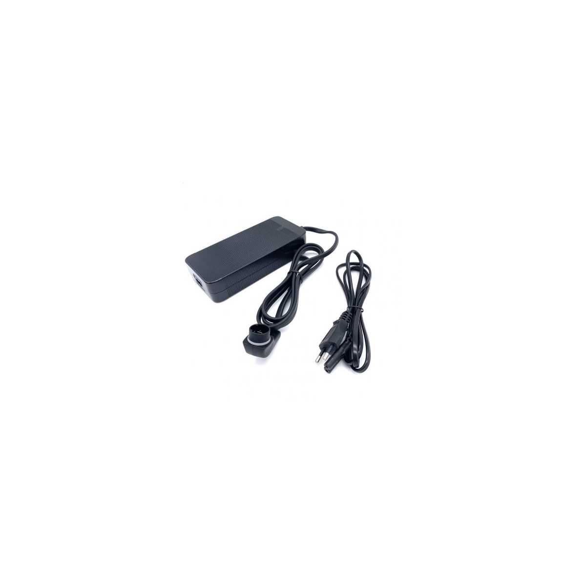 Cargador Yamaha 0WI00281 36V Intube con entrada 90°