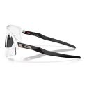 Gafas Oakley Sutro Lite Sweep Fotocromáticas marco transparente