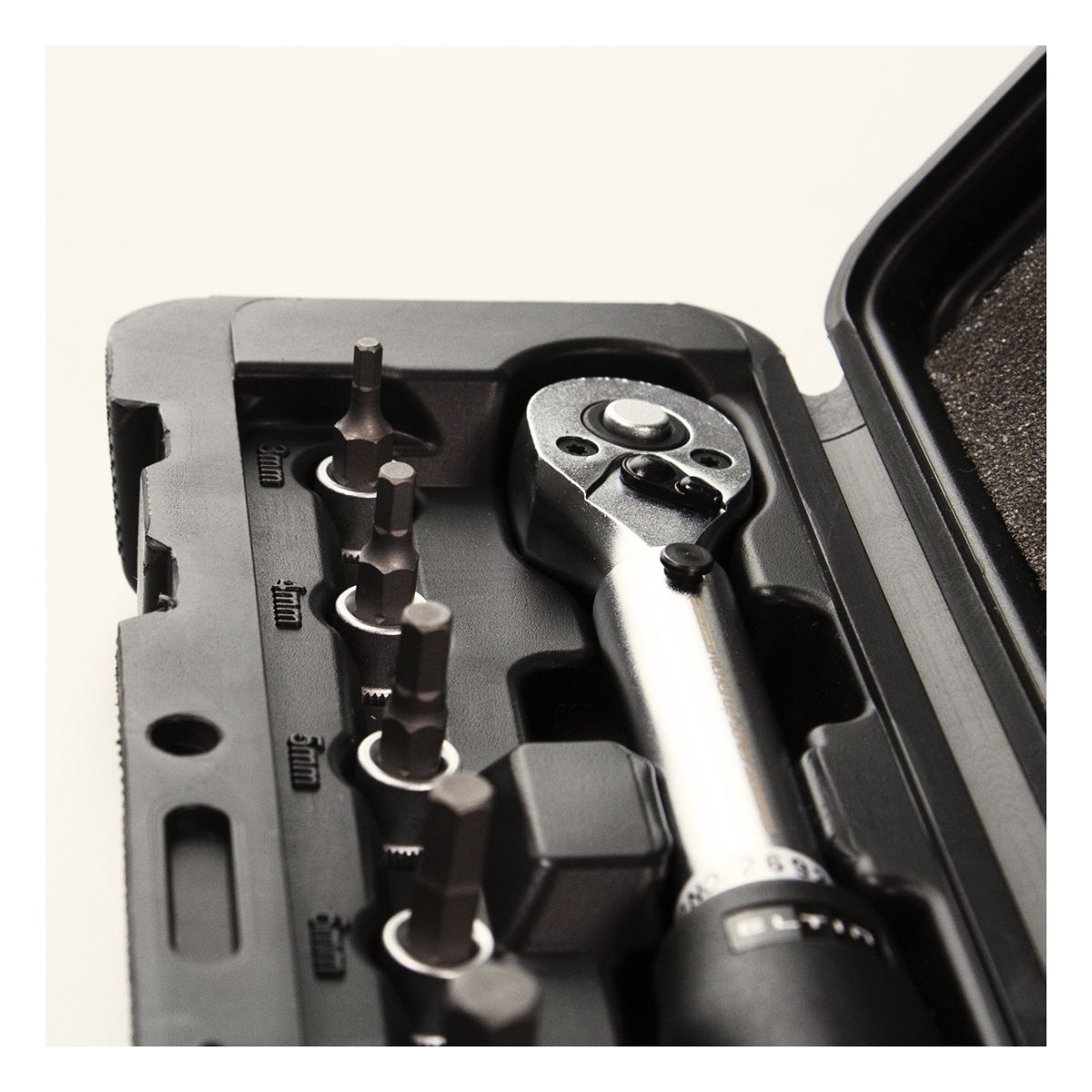 Llave Dinamométrica 1/4" 2-14 Nm para Bicicleta con Bits