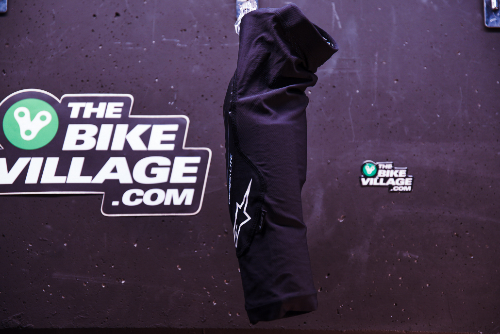 Rodilleras de enduro lite Alpinestars Paragon Lite en The Bike Village Bike Shop