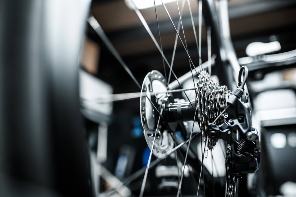 Recambios de ruedas maic en el taller de The Bike Village