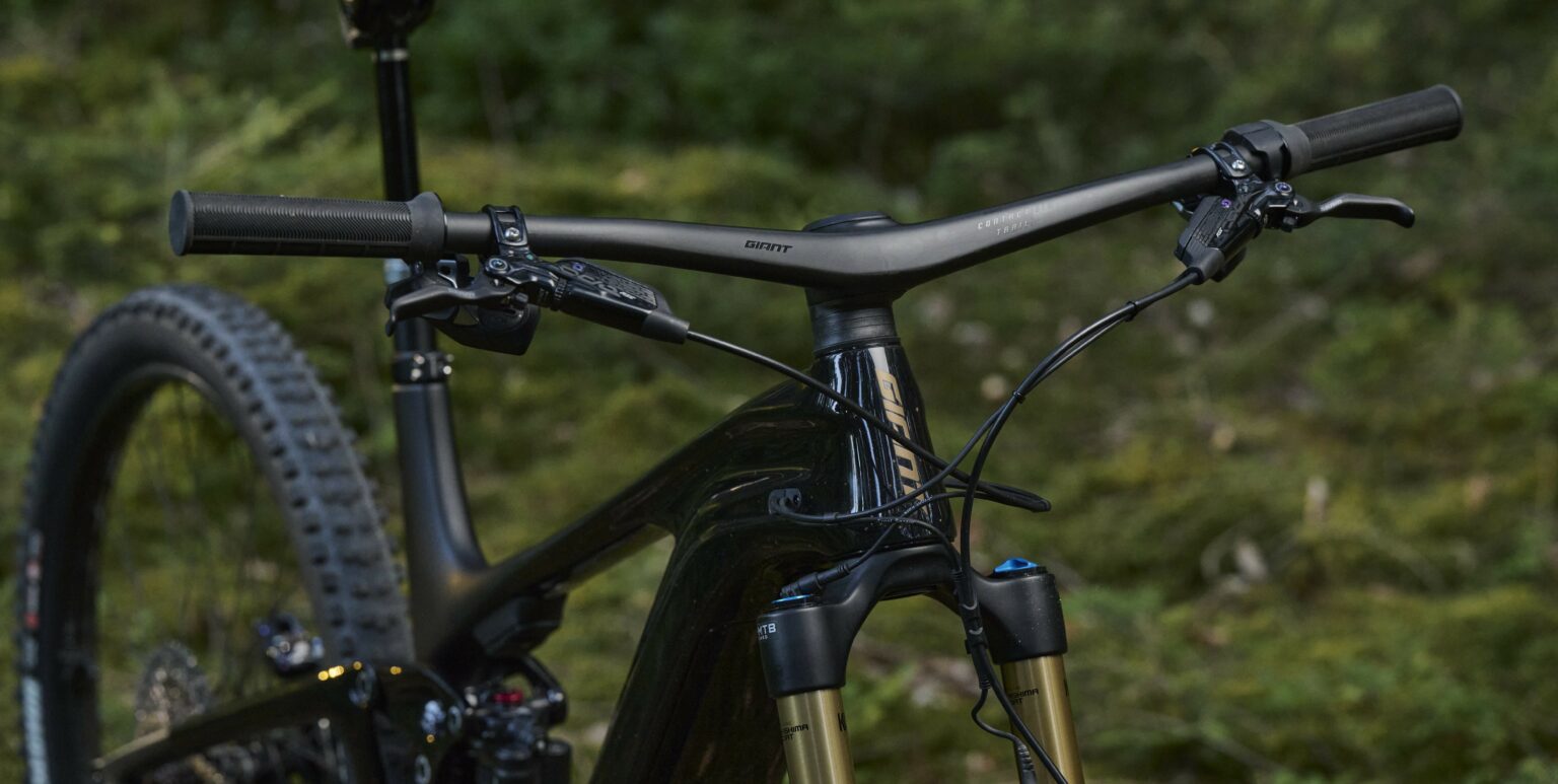 Manillar Giant Contact Slr Trail integrado de carbono