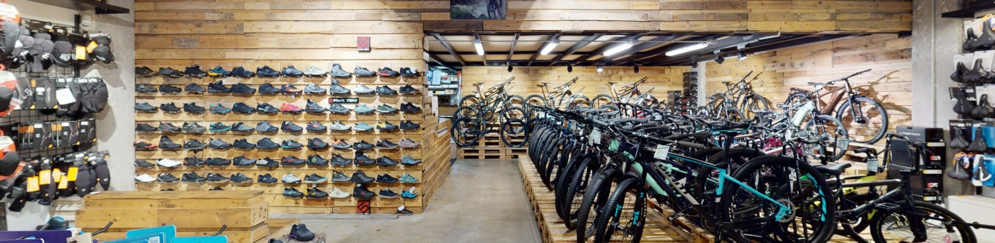 Tienda de bicicletas THE BIKE VILLAGE